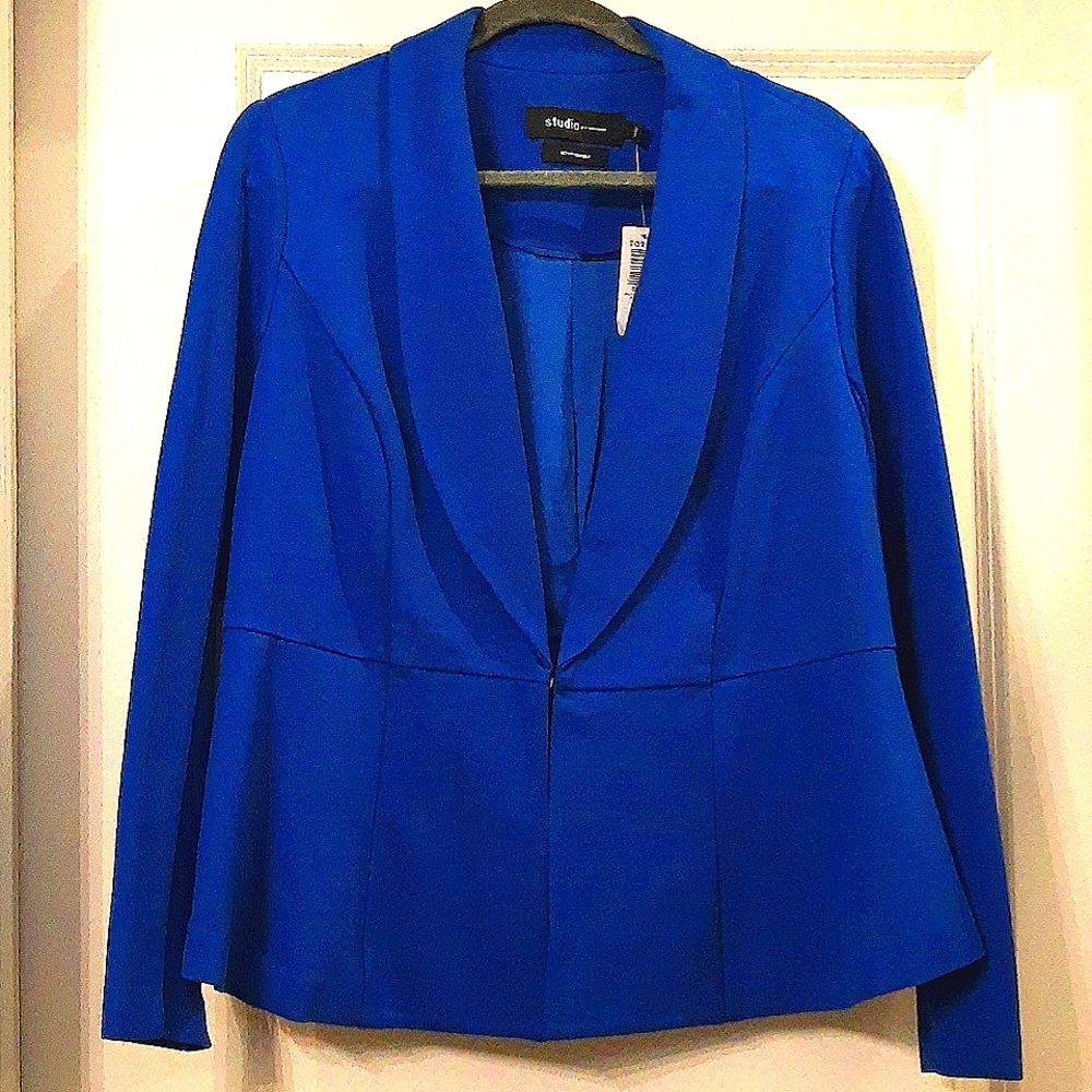 NWT TORRID PONTE PEPLUM STRETCH FRONT CLOSURE JACKET / BLAZER